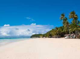 Boracay – stränder, dykning och surfing i världsklass White beach, Boracay Island, Philippines