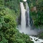 Maria Cristina falls